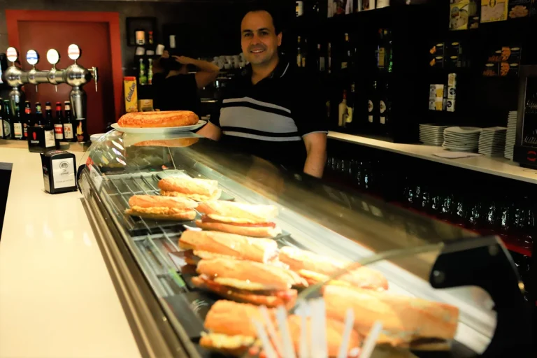 cafeteria alfin galeria 2 768x512