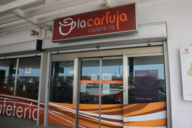 area de servicio nueva cartuja 5 768x512